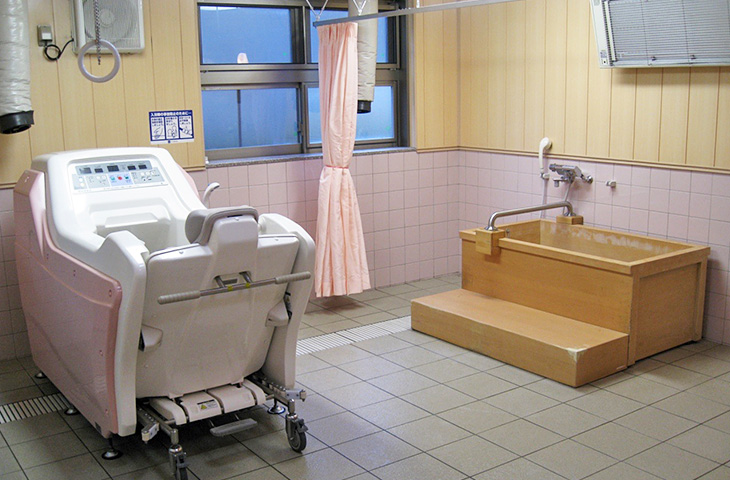 小規模多機能型居宅介護事業所「ひより」　機械浴室写真